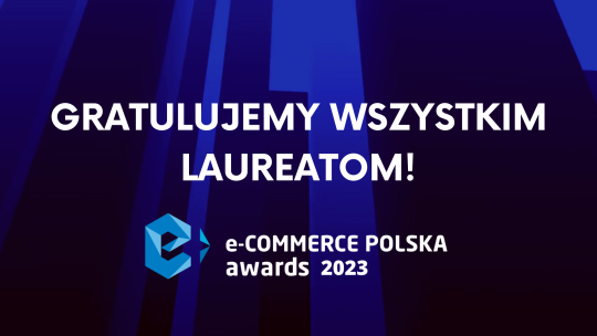 Plansza z gratulacjami dla laureatów konkursu e-commerce